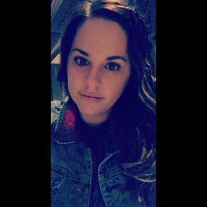 Meet your Posher, Brittney